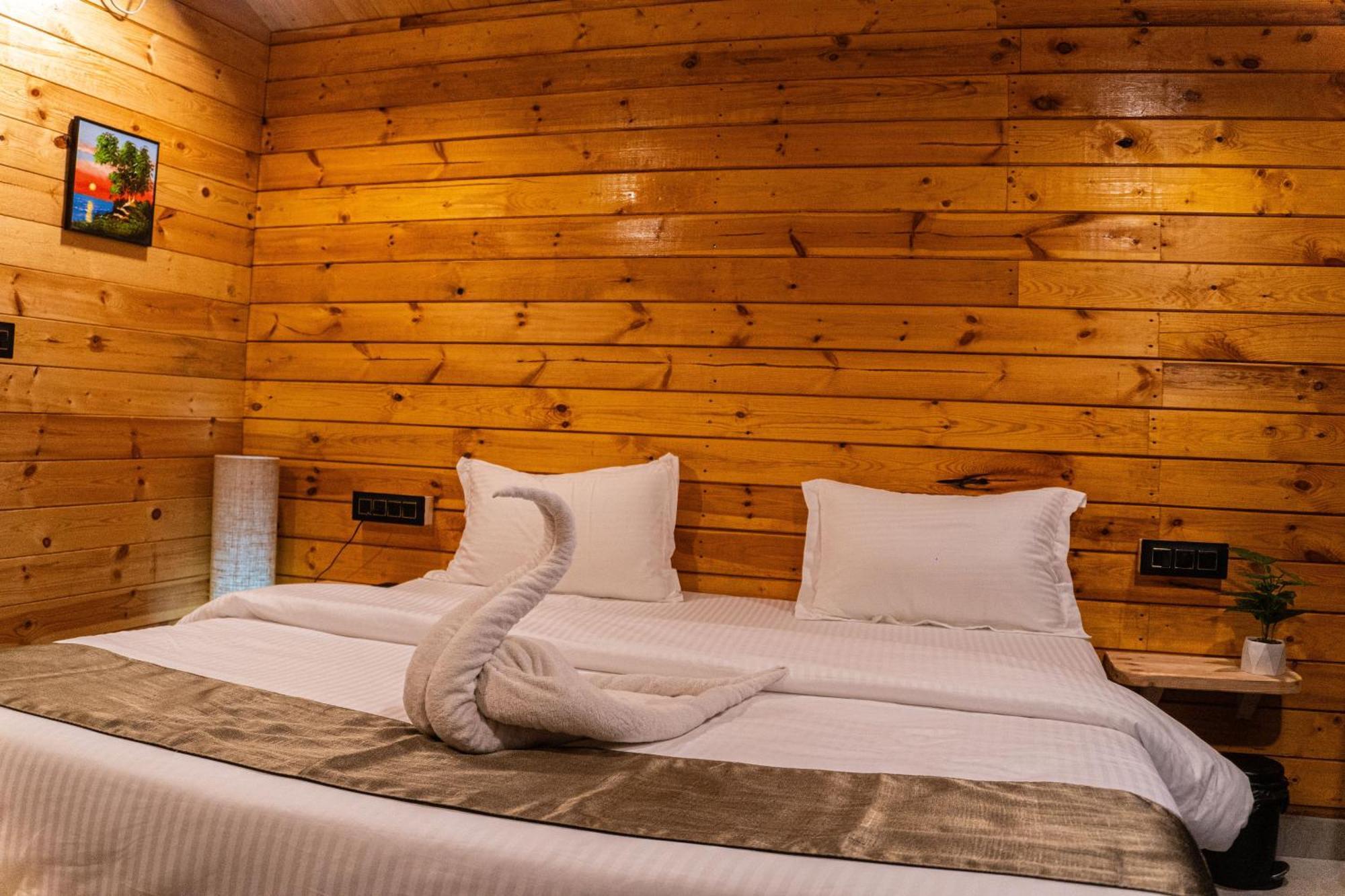 Tranquill Riverside Luxury Cottages With Bathtub, Candolim Ngoại thất bức ảnh